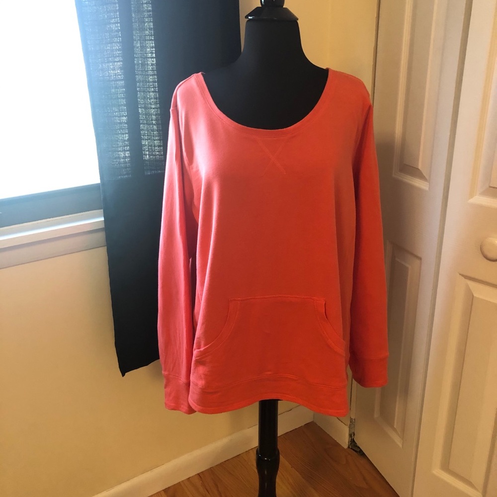 Weekend by Andrea Jovine top!
